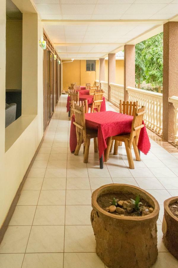 Kayegi Hotel Mbale Kültér fotó