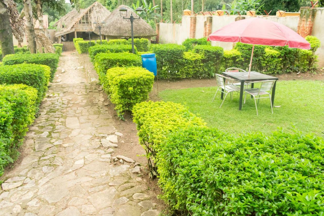Kayegi Hotel Mbale Kültér fotó