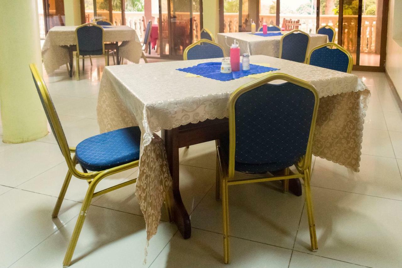 Kayegi Hotel Mbale Kültér fotó