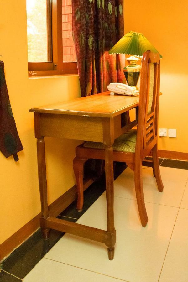 Kayegi Hotel Mbale Kültér fotó