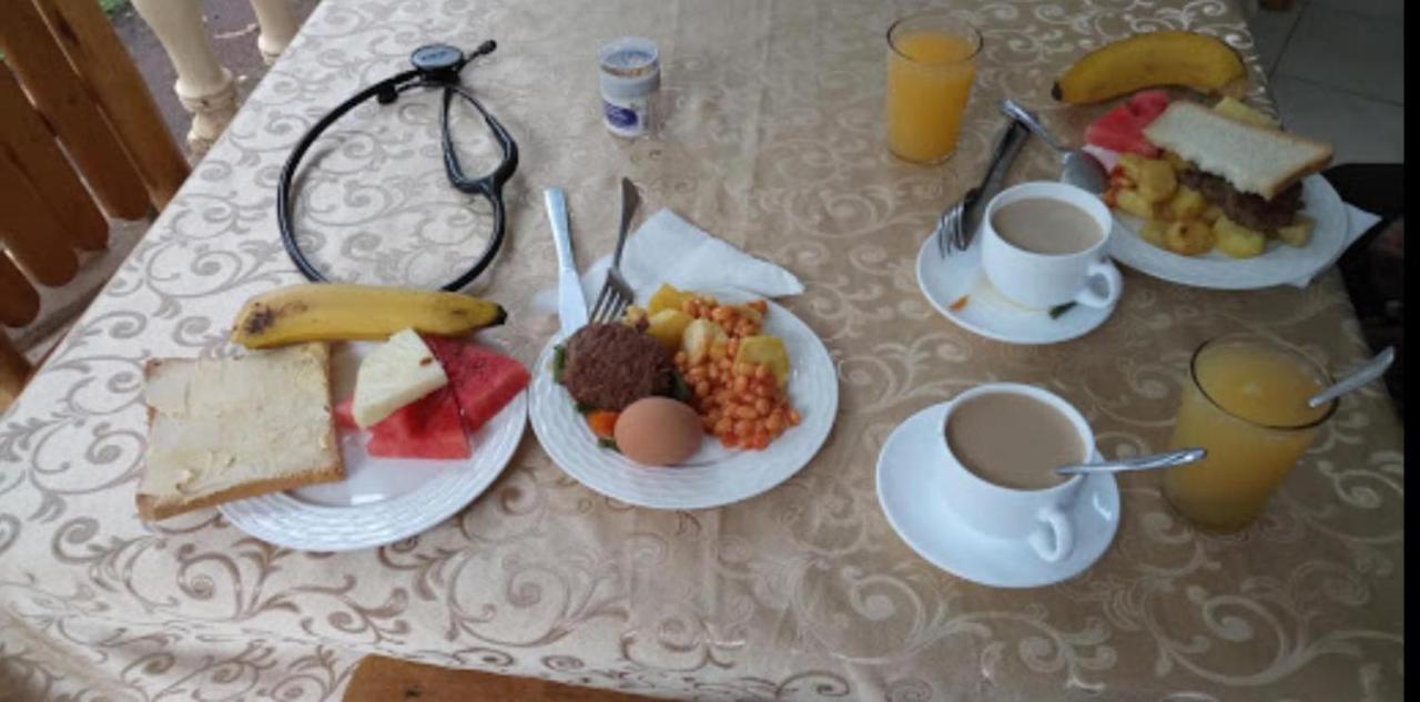 Kayegi Hotel Mbale Kültér fotó